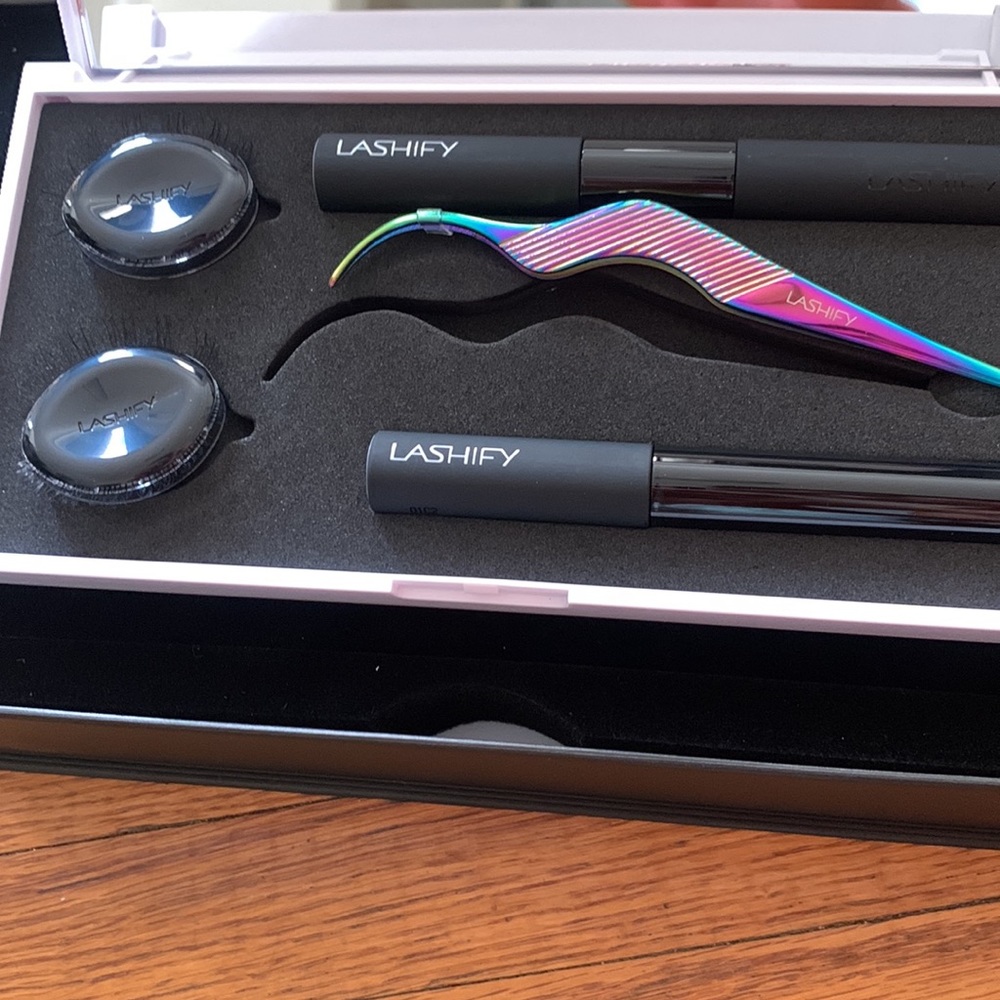 Lashify Control Starter Kit - brand new